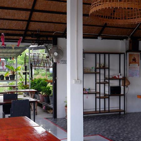นอกชานมีนา Hotel จอมทอง ภายนอก รูปภาพ